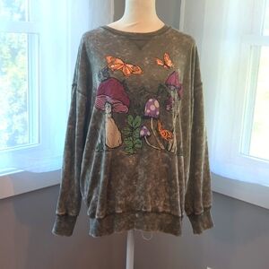 Lightweight Mushroom Print Crew Neck